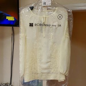 Blouse,  vanilla color. Size medium new.